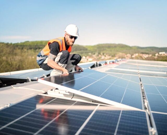solar-on-your-roof:-assessing-compatibility-for-sun-panel-set-up
