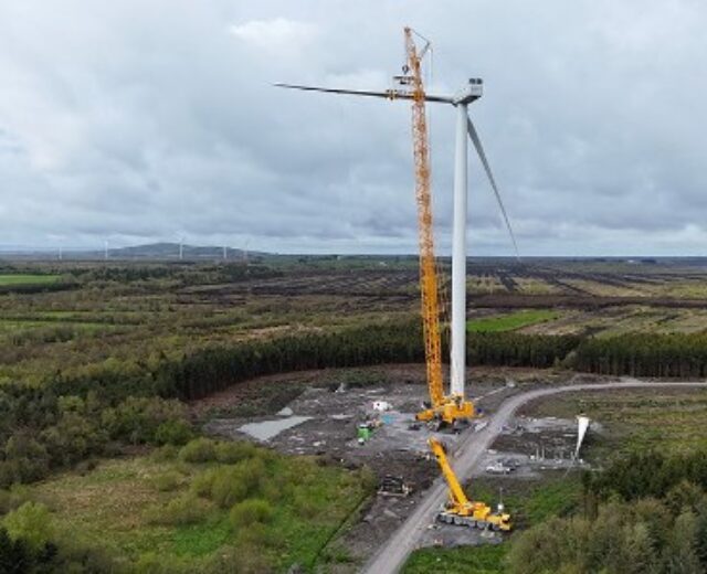 yellow-river-wind-farm-turbine-set-up-reaches-midway-level