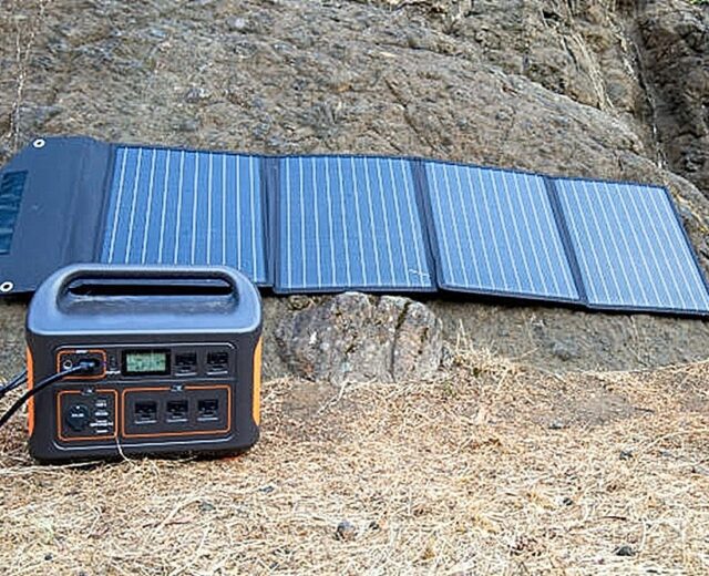can-you-fee-a-moveable-energy-station-with-a-sun-panel?