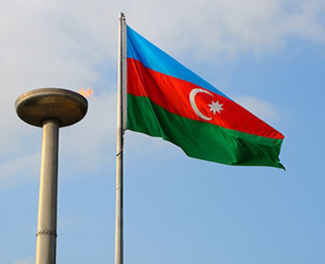 president-of-azerbaijan-breaks-floor-on-masdar-1-gw-sun-and-wind-initiatives